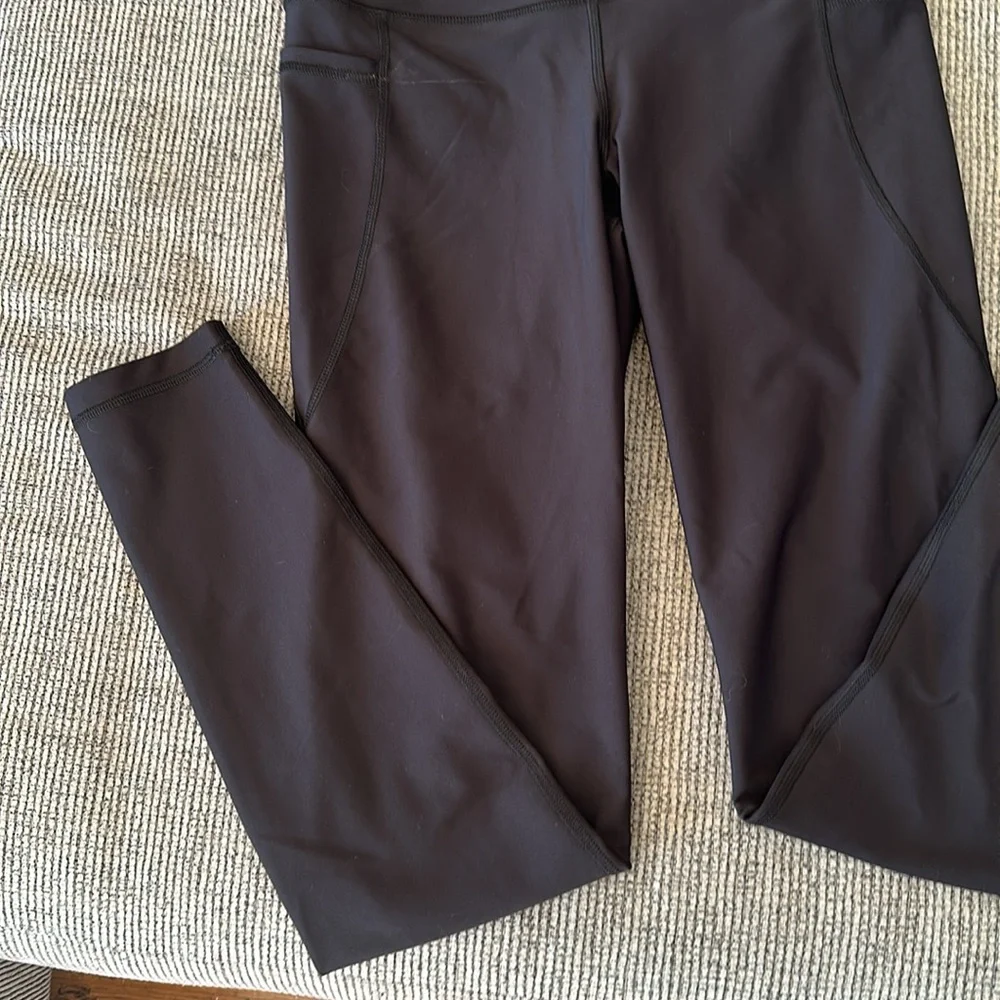 Old Navy Black High-Waisted Leggings - Picture 6 of 10